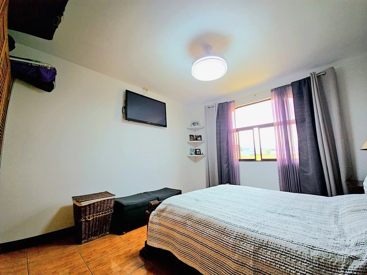 House For Sale in Llorente - photo 9