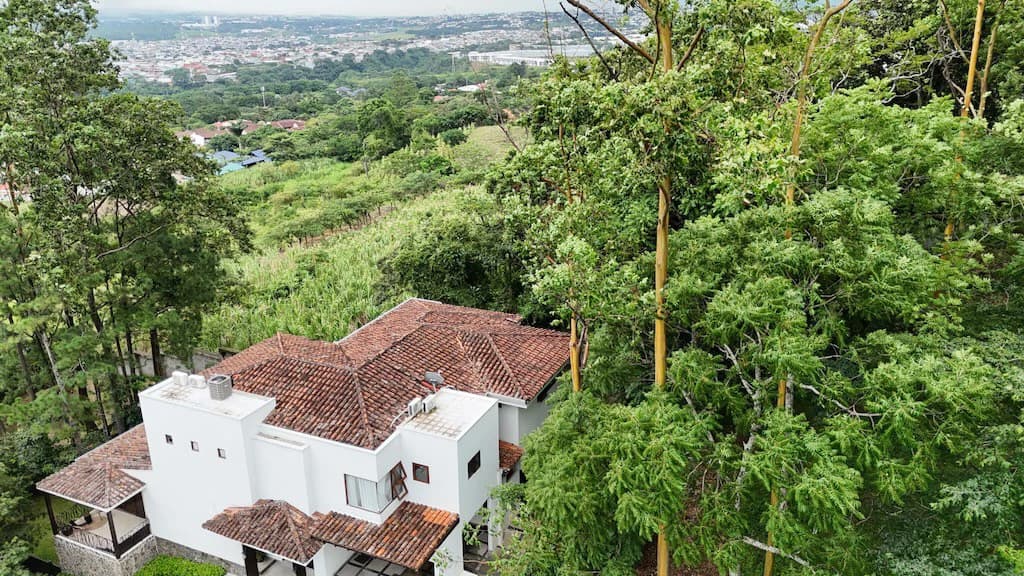 Terreno de 1340.21m2 en Condominio Hacienda Cocoy: Home Construction Site For Sale in Guachipelín - photo 3