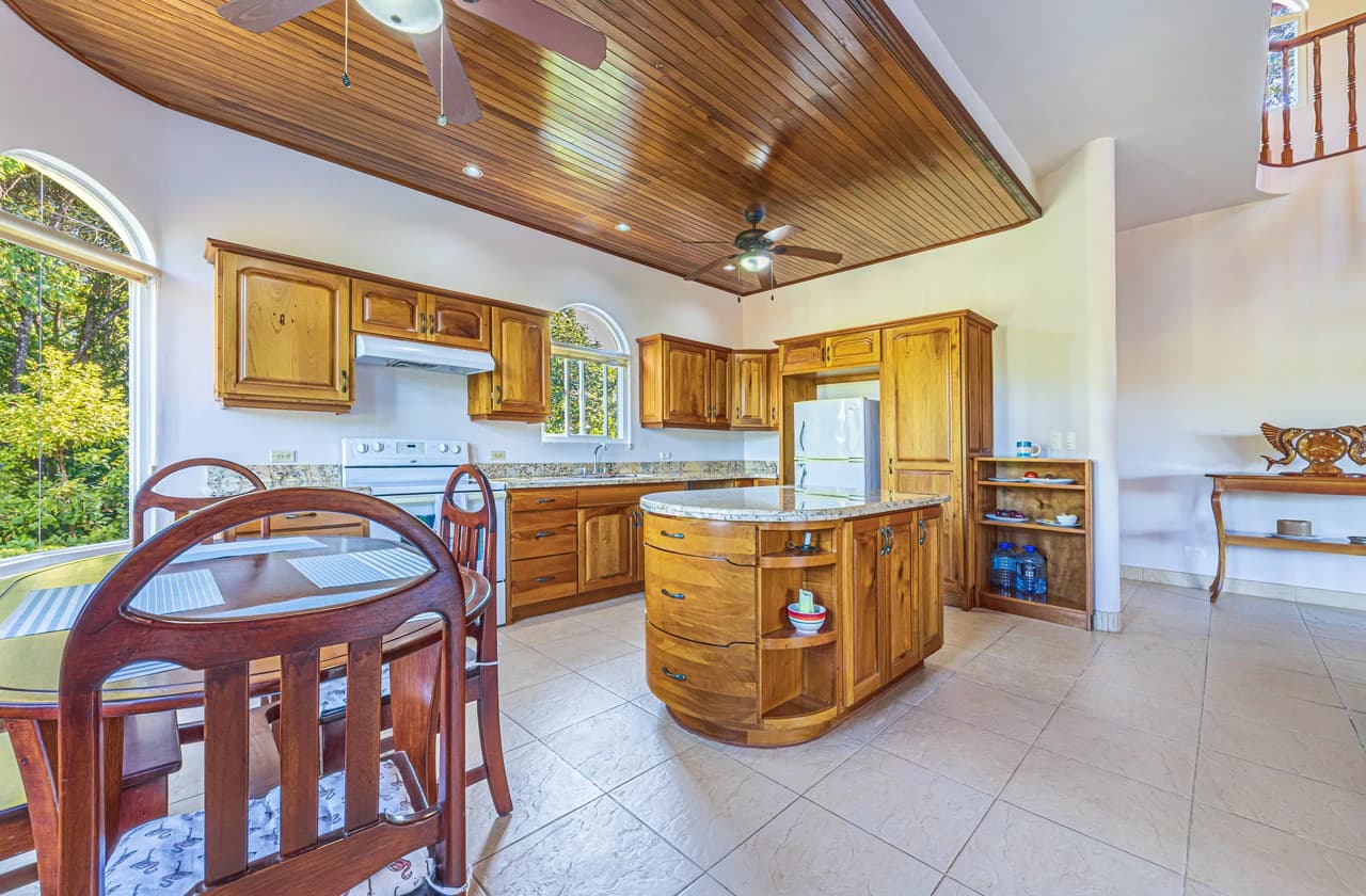 Elegant 3 Bedroom + Office Jungle Home in Puesta Del Sol, Ojochal - photo 26