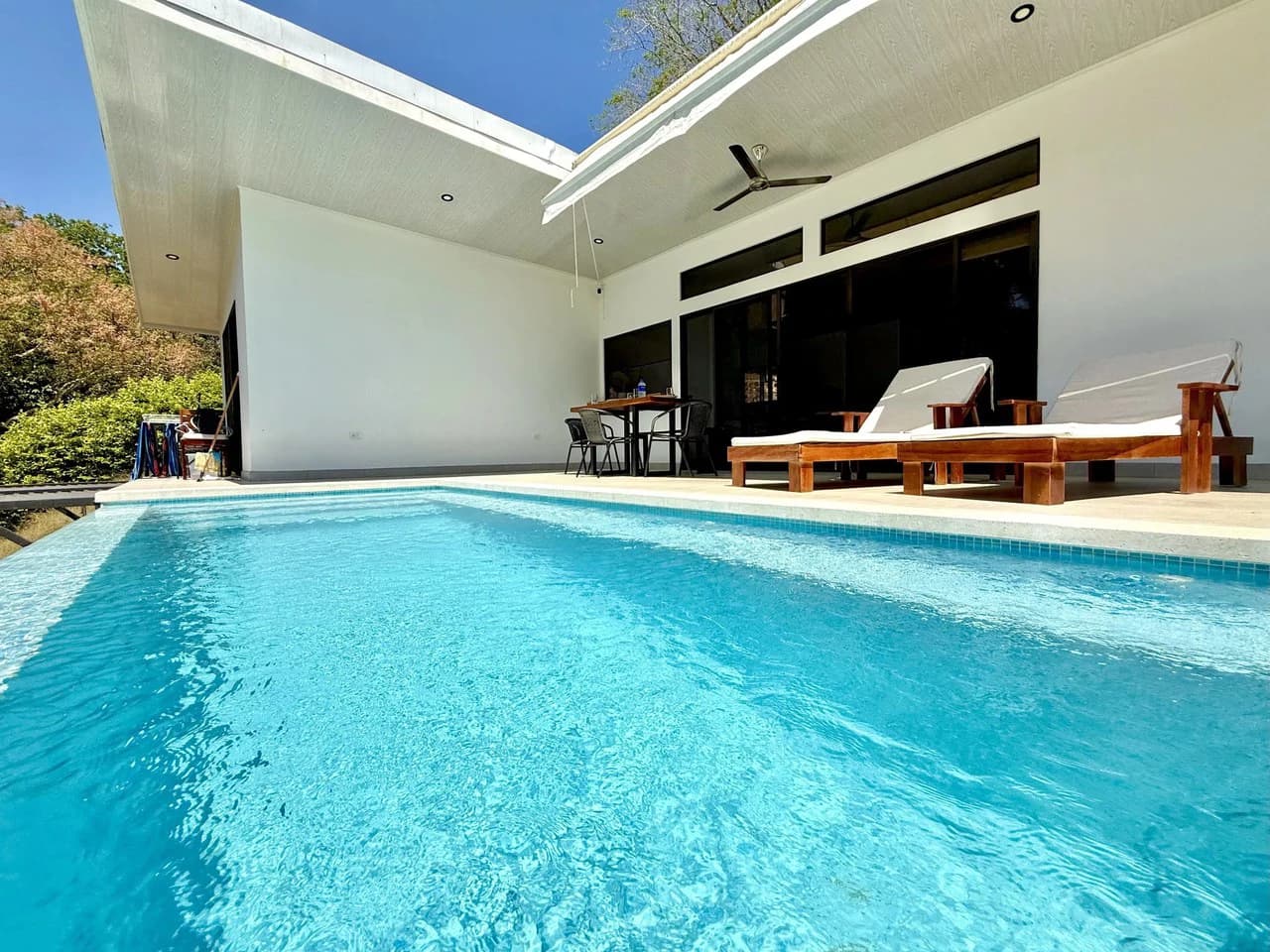 CASA BRISA ABIERTA: Turnkey Tropical Living on the Edge of Cobano $349,950 USD - photo 6