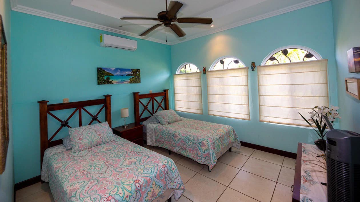 Fantastic Casa Paraiso Azul: In Demand Community in Bejuco, just 400 yards from the beach! - photo 28