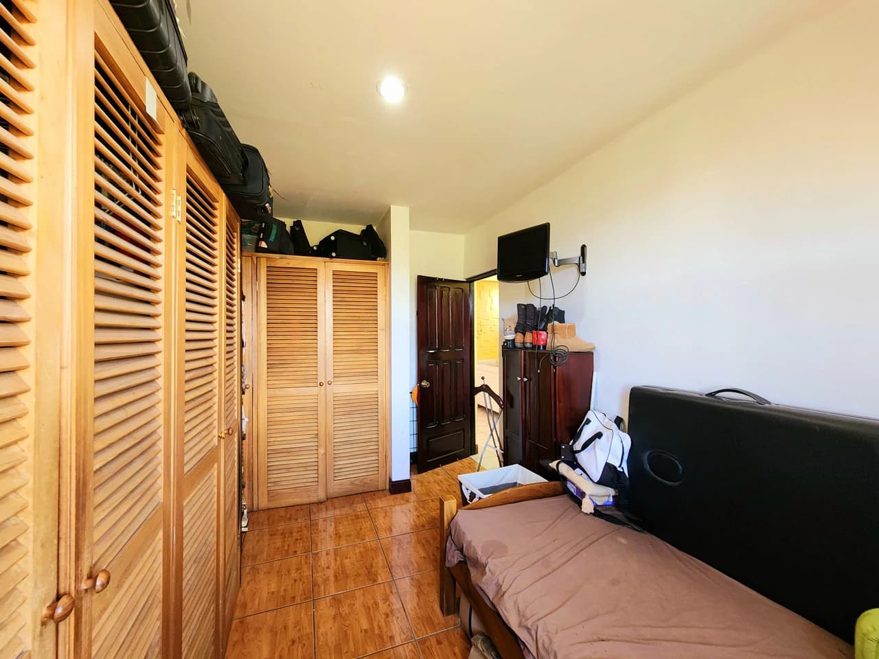 House For Sale in Llorente - photo 17