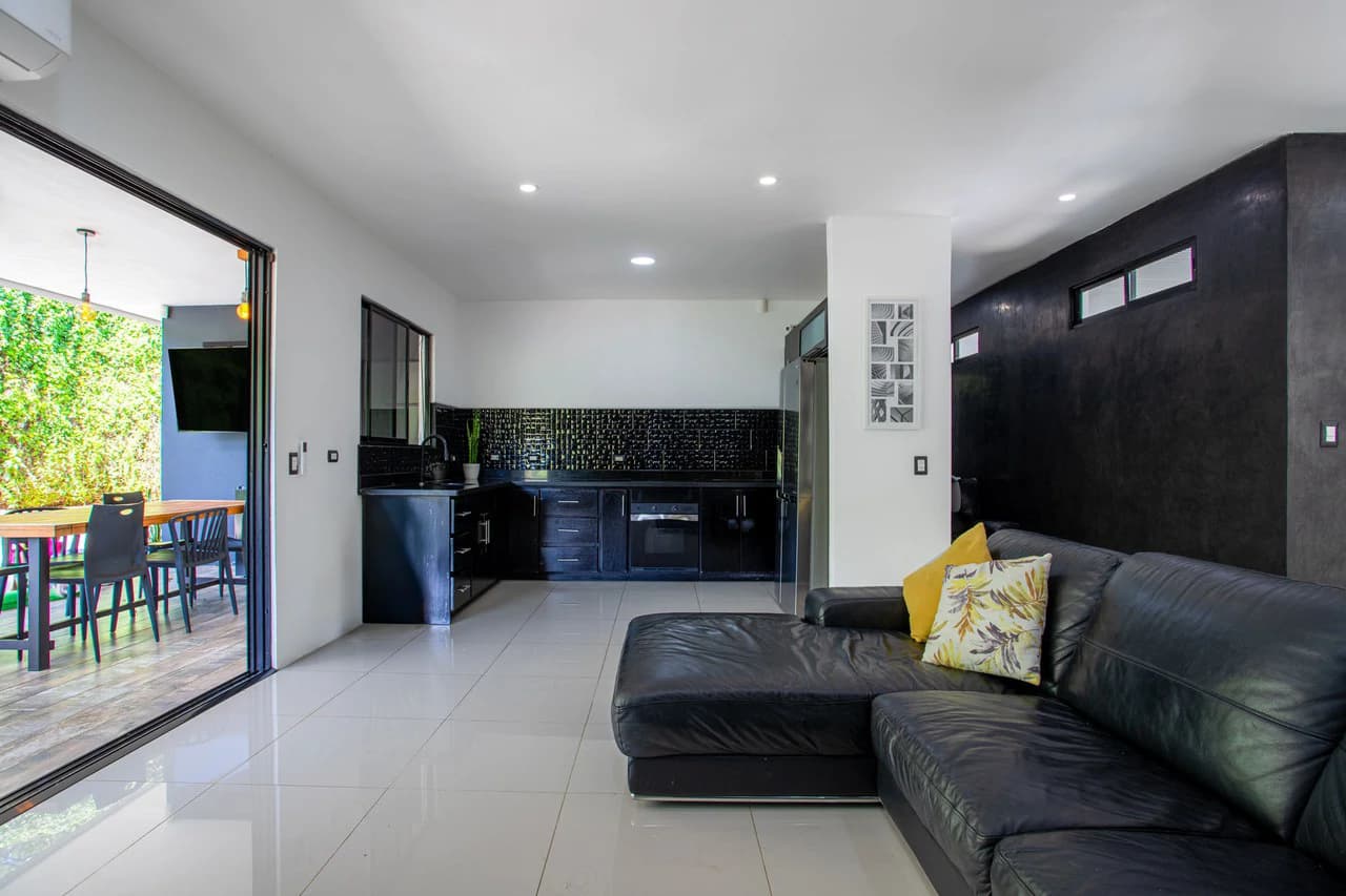 Modern Single-Level Home with Terrace and Garden in Hacienda Natura - photo 4