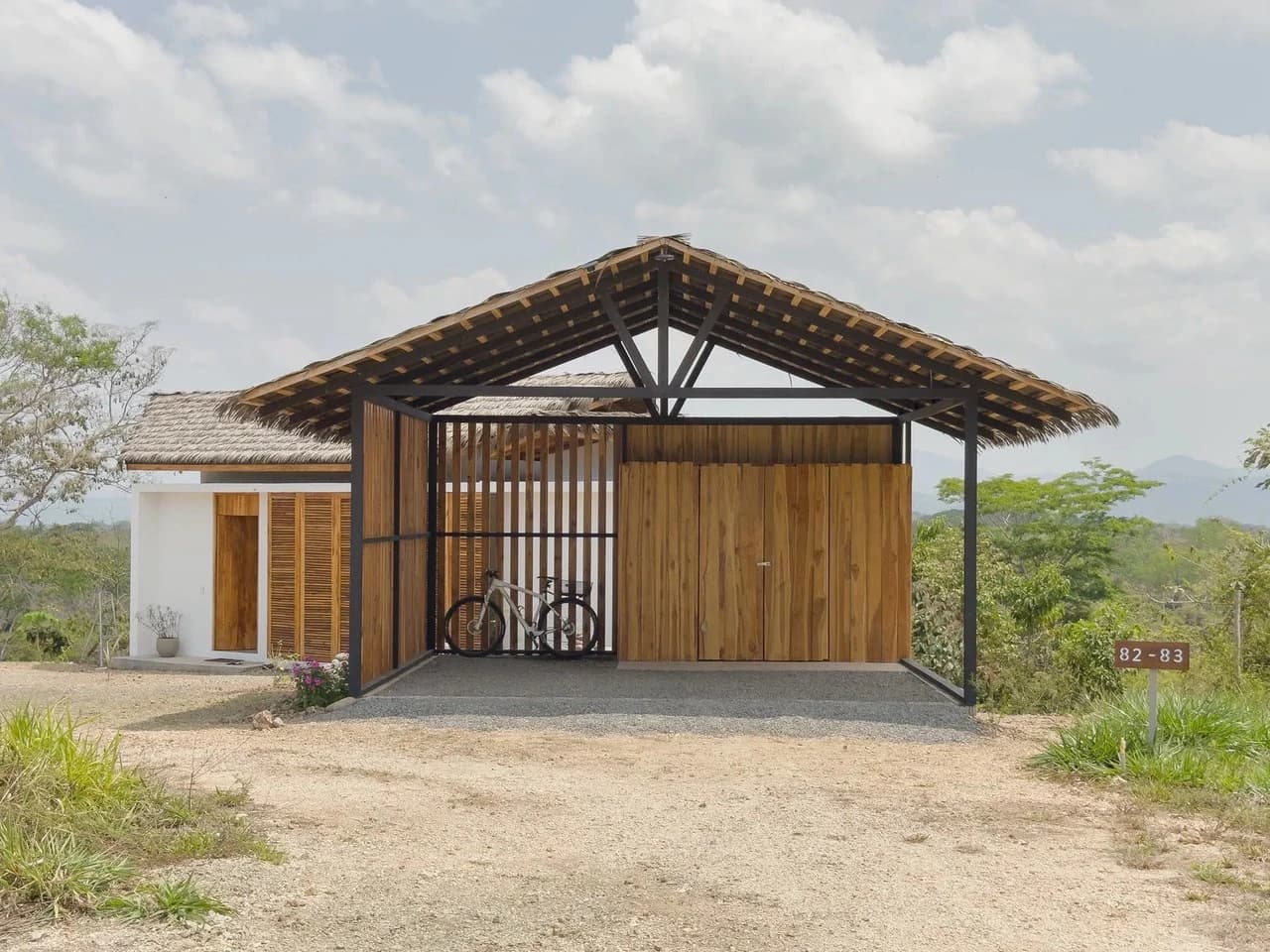 Casa Lilith: $1.39 Million - Luxury Jungle Estate with Guest House in The Ark Community, Santa Teresa Costa Rica - photo 40