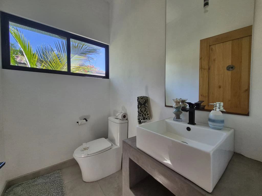 Casa Joya: Turnkey Modern Home with pool – Prime Location & Rental Income - photo 16