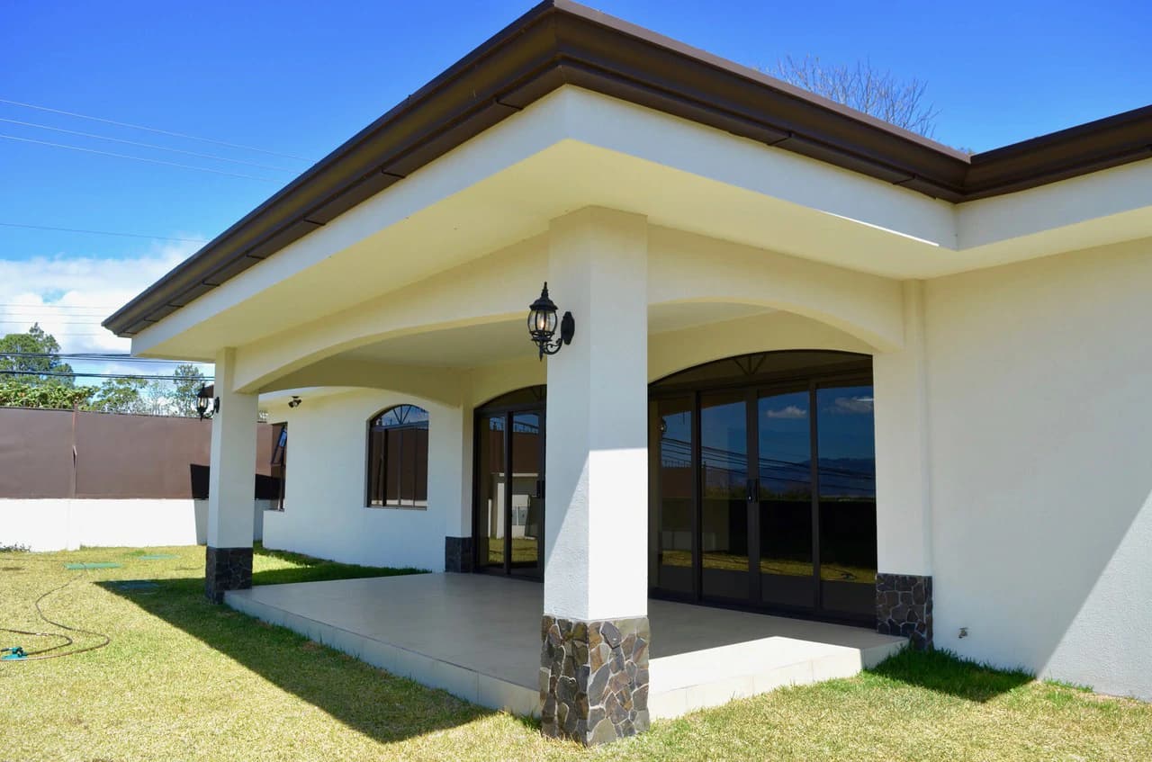 Mountain House For Sale in San Isidro - photo 45