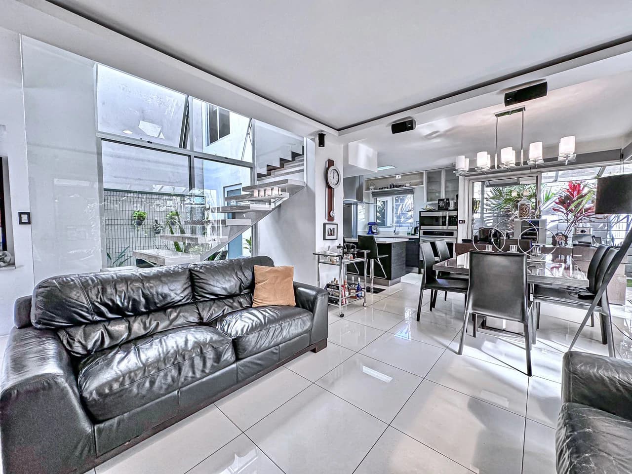 Casa Timeless: House For Sale in Rio Oro - photo 4