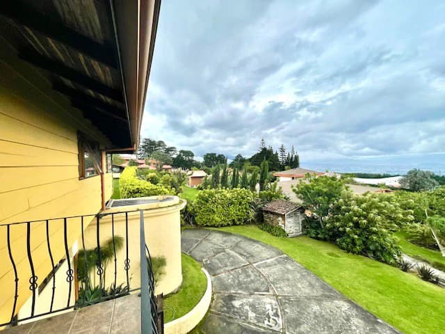 Colonial-Contemporary House with Retractable Star Roof, Guest House, and Panoramic Views - photo 25