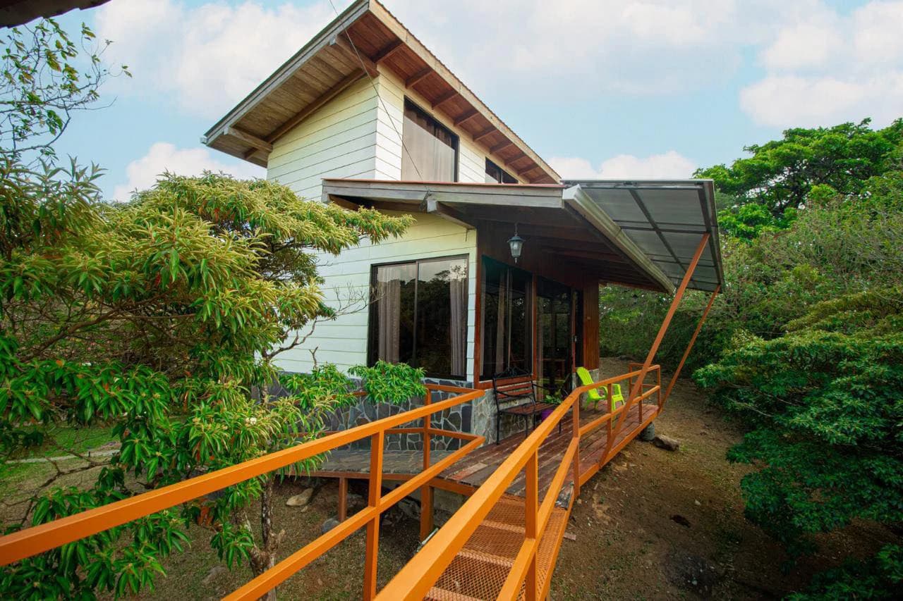 2 Acres with 4 houses Centrally located in Monteverde BV0224: Turn-Key Accommodations Business on 2 Acres Just 5 Minutes from Santa Elena – Surrounded by Nature, Ready to Grow - photo 27
