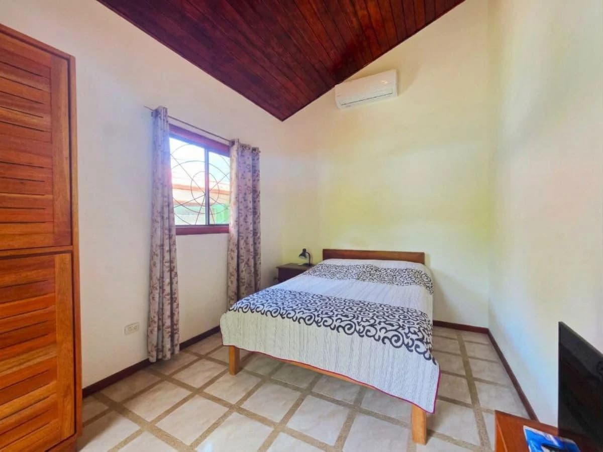 Casa Julia: A Rare Opportunity in the Heart of Sámara – Home with Commercial Space or Expansion Potential - photo 20
