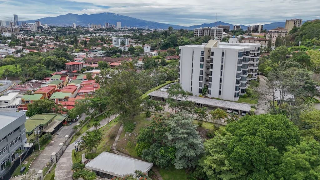 Apartment For Sale in San Rafael - photo 1