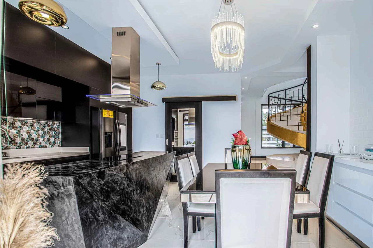 Modern Home with Exclusive Design, Panoramic Central Valley Views and Fresh Climate – Alajuela, Costa Rica - photo 8