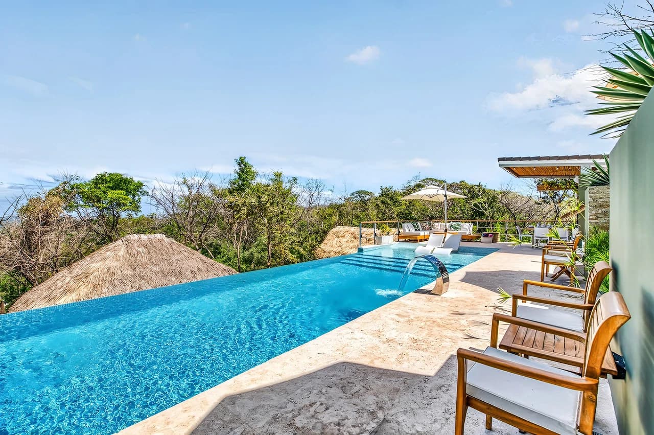 Casa Pochote: Artisan Luxury Villa Near Tamarindo | Pool, Jacuzzi & Langosta Beach Club Membership Included - photo 48