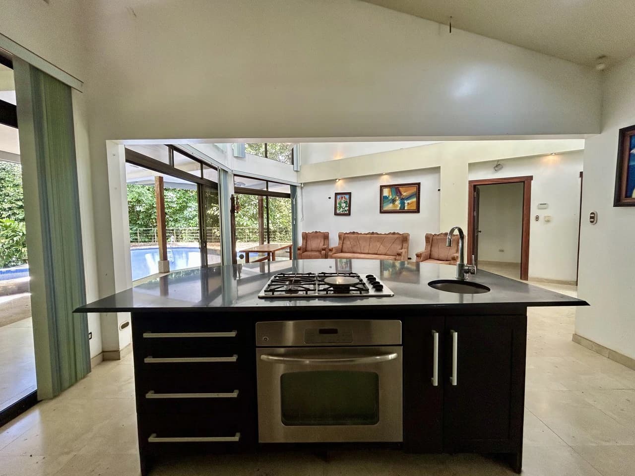 Fixer-Upper Home with an studio Office in Palmar Norte on a 7.58 Acres Property - photo 25