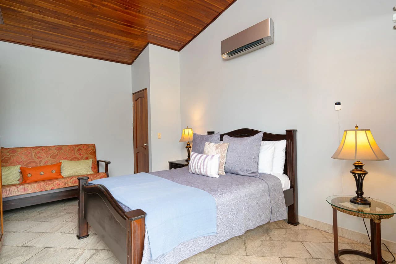 Casa Serenidad, Nature Lover's Dream Villa: Mountain House For Sale in Manuel Antonio - photo 10