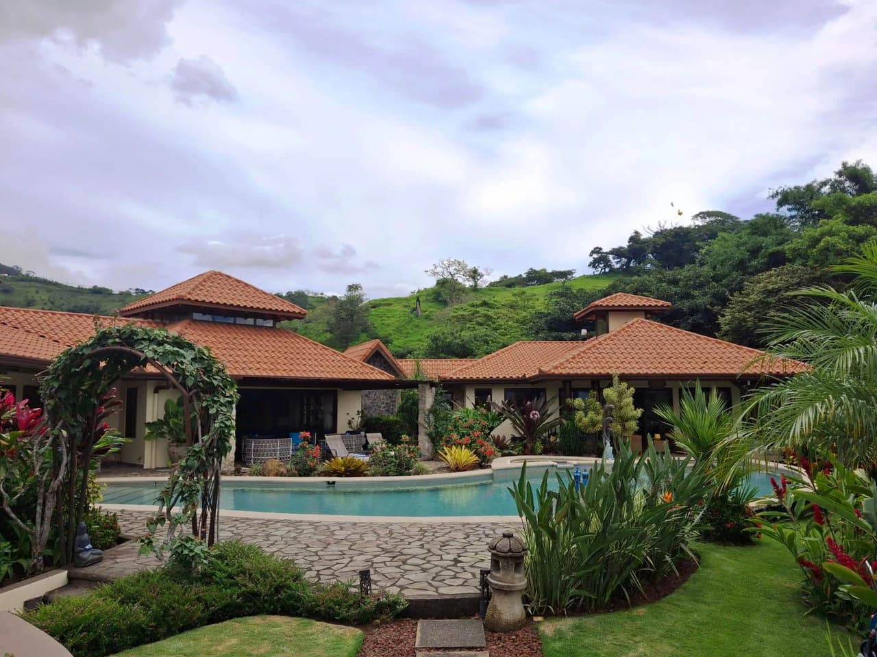 Bali Estate: Indonesia Inspired Luxury Estate - photo 4