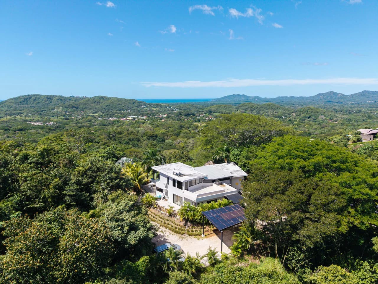 Casa Siempre Surfeando: Ocean Views + 1.45 Acres - photo 2