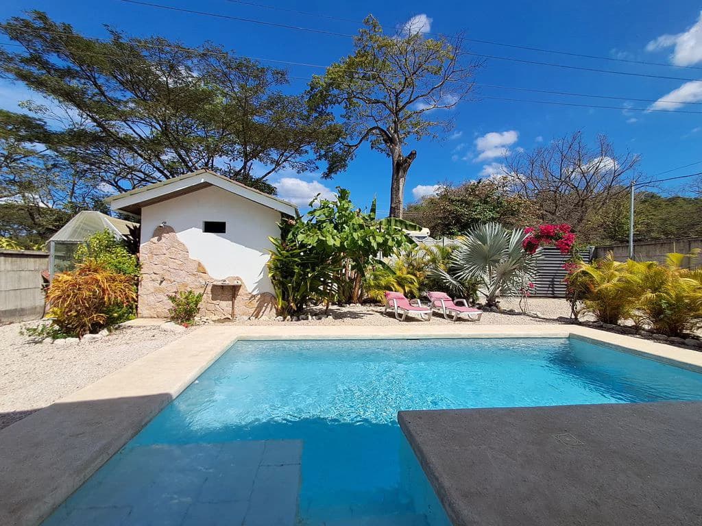 Casa de la Vida Loca: A Pura Vida Lifestyle with Income Potential - photo 12