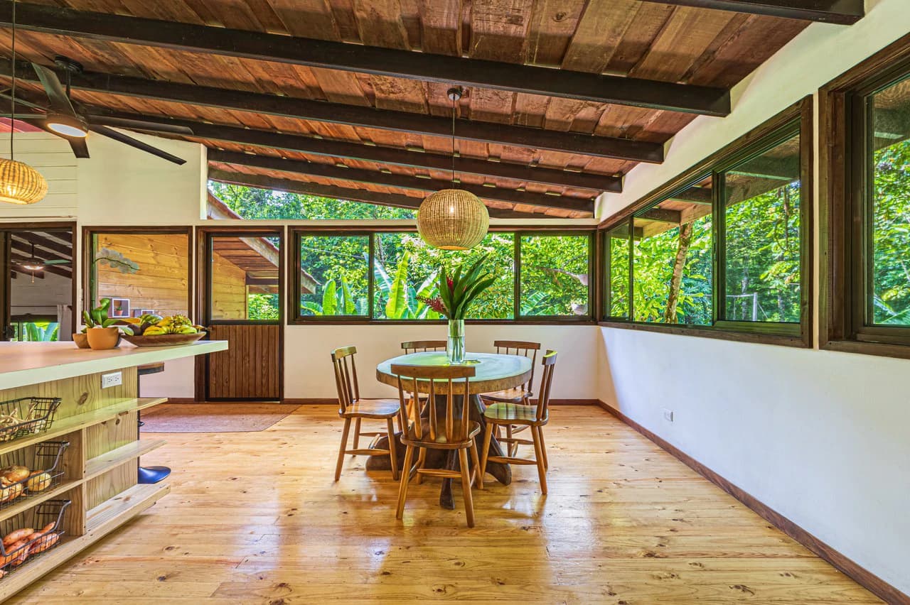 A Jungle House Built of Wood & River Dreams - photo 33