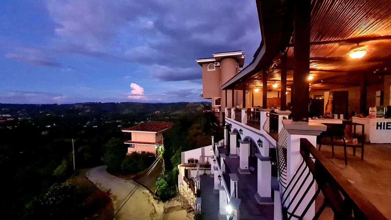 The Lookout Restaurant: Turnkey Business Ocean View Restaurant Coco Beach - photo 7