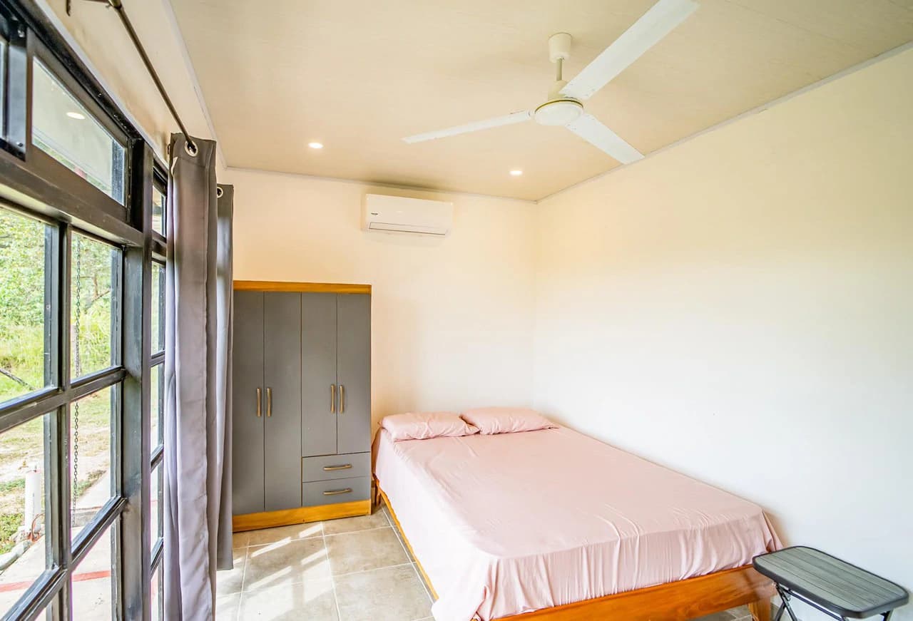 Casa Bhally: Ocean/Mountain View Hill Top Indonesian 4Bed 3Bath Retreat Home - photo 13
