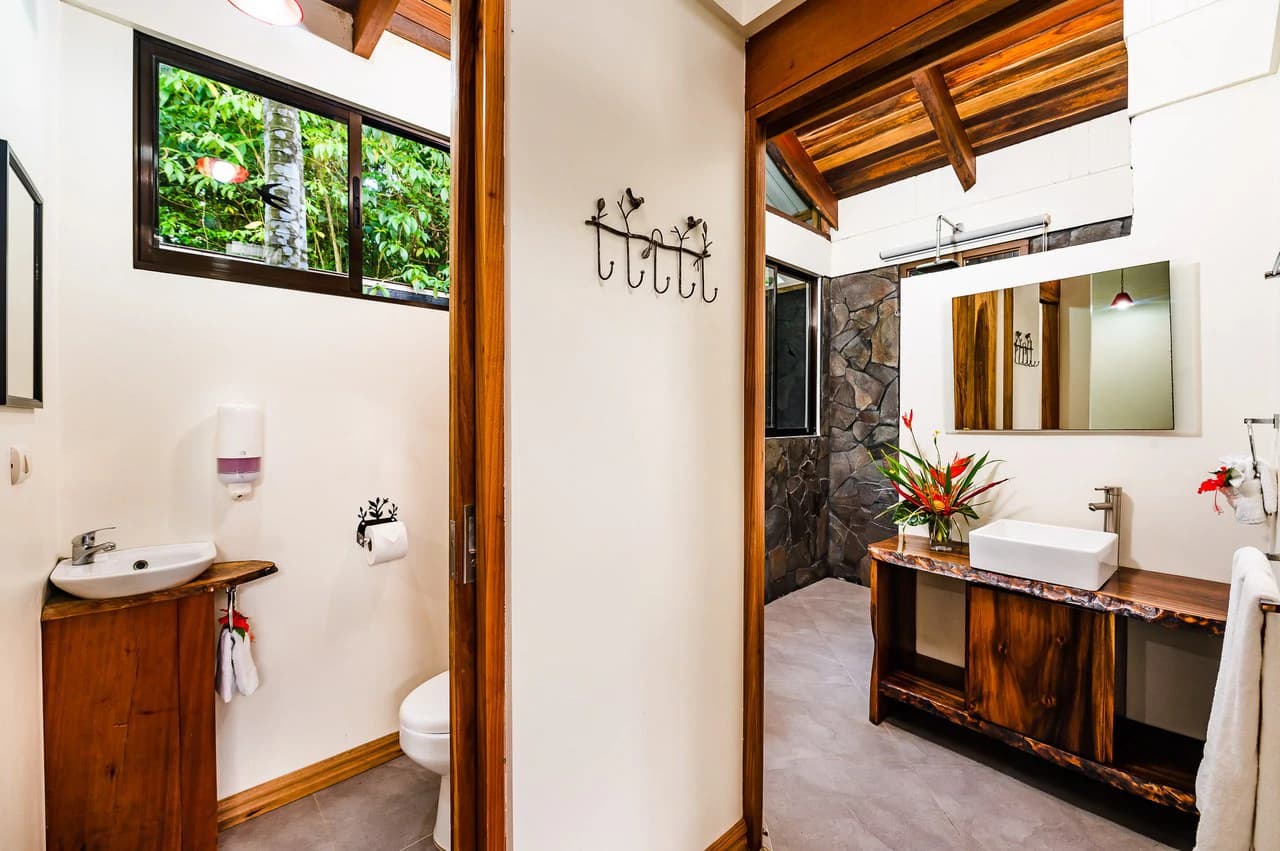 Casitas Tenorio B&B: Turnkey Eco-Lodge in Bijagua: Profitable Business, Sustainable Luxury, and Breathtaking Nature - photo 15