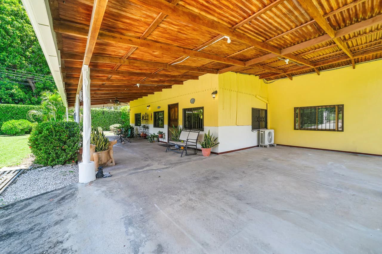 Casa Campo: Quiet Countryside Home Near Beaches - photo 21
