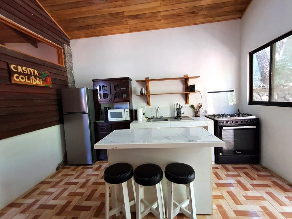 Casa Colibri: Tropical Home with Casita, Pool & Prime Buenavista Location - photo 14