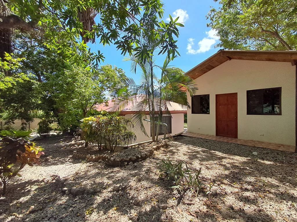 Casa Colibri: Tropical Home with Casita, Pool & Prime Buenavista Location - photo 12