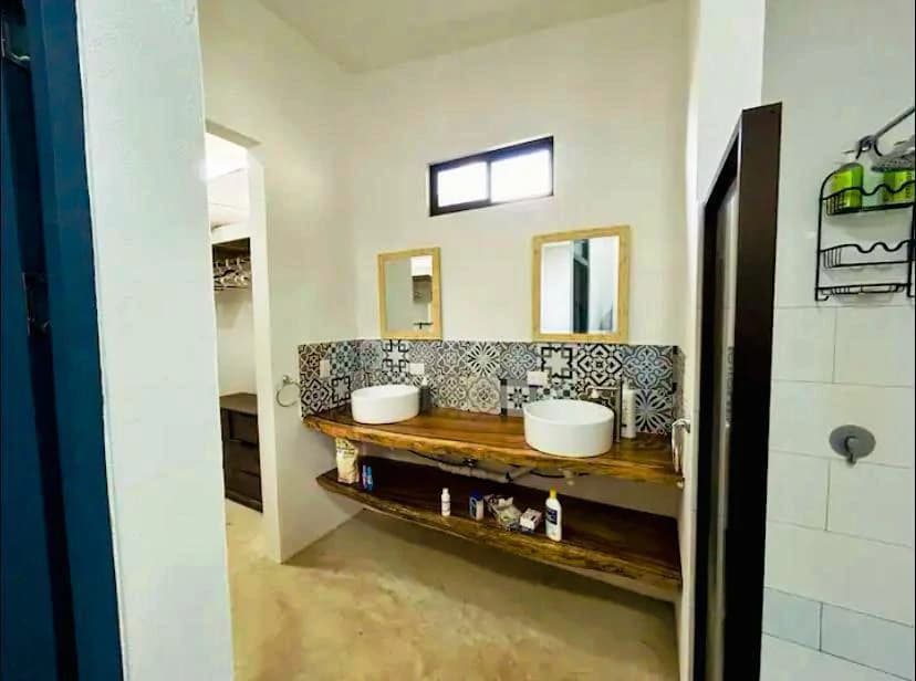 Turn Key 3 Bedroom Beachside Home in Playa Matapalo - photo 19
