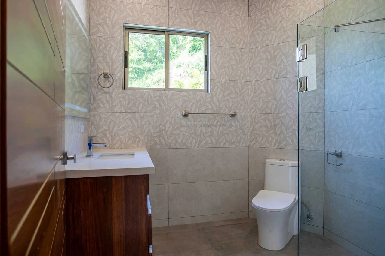 New Single-Story Home for Sale in Las Rocas, Atenas – Pool, Jacuzzi & Panoramic Views - photo 19