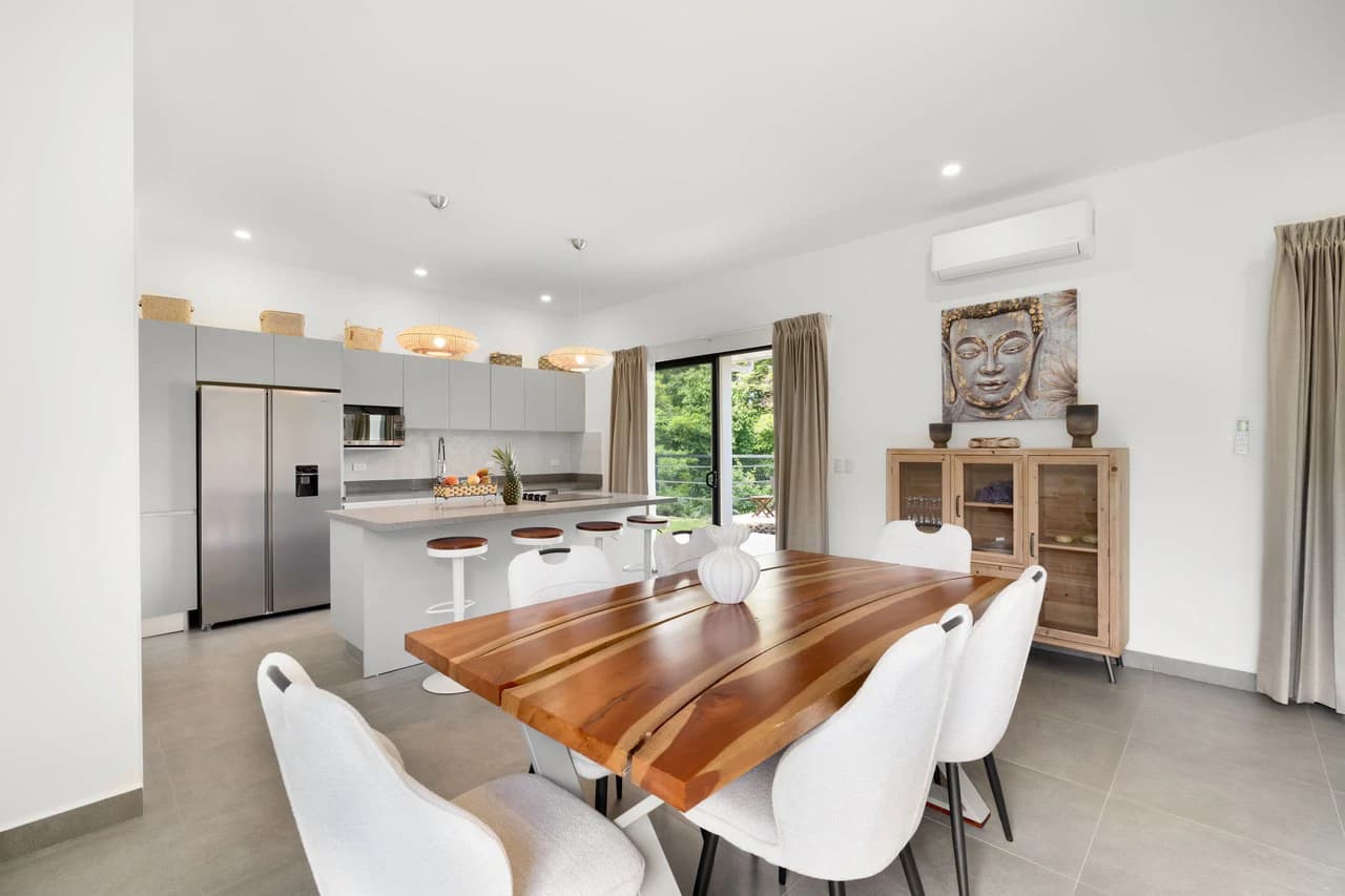 Casa Mikella: Brand New, Fully Furnished Beachside Bliss! - photo 4