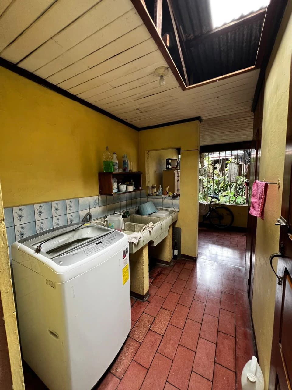 Commercial Zoned Opportunity! - photo 13