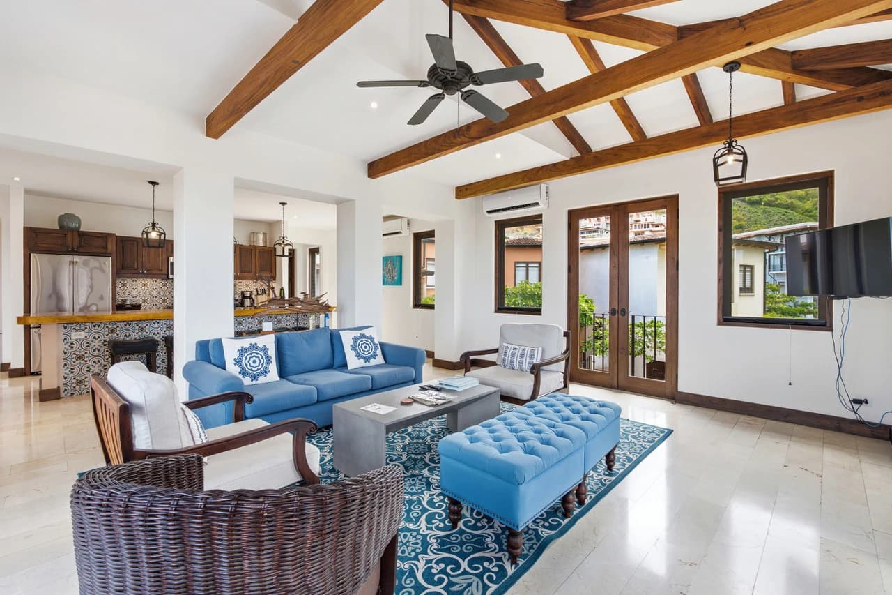 7 Calle La Ronda: Elegant 3-Story Ocean View Hillside Home in Las Catalinas - photo 3