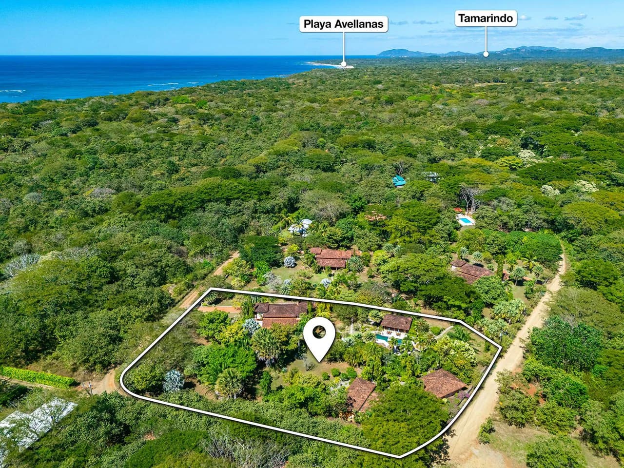 Paraiso Suizo: Turnkey Multi-Residence Compound Near Playa Negra - photo 3