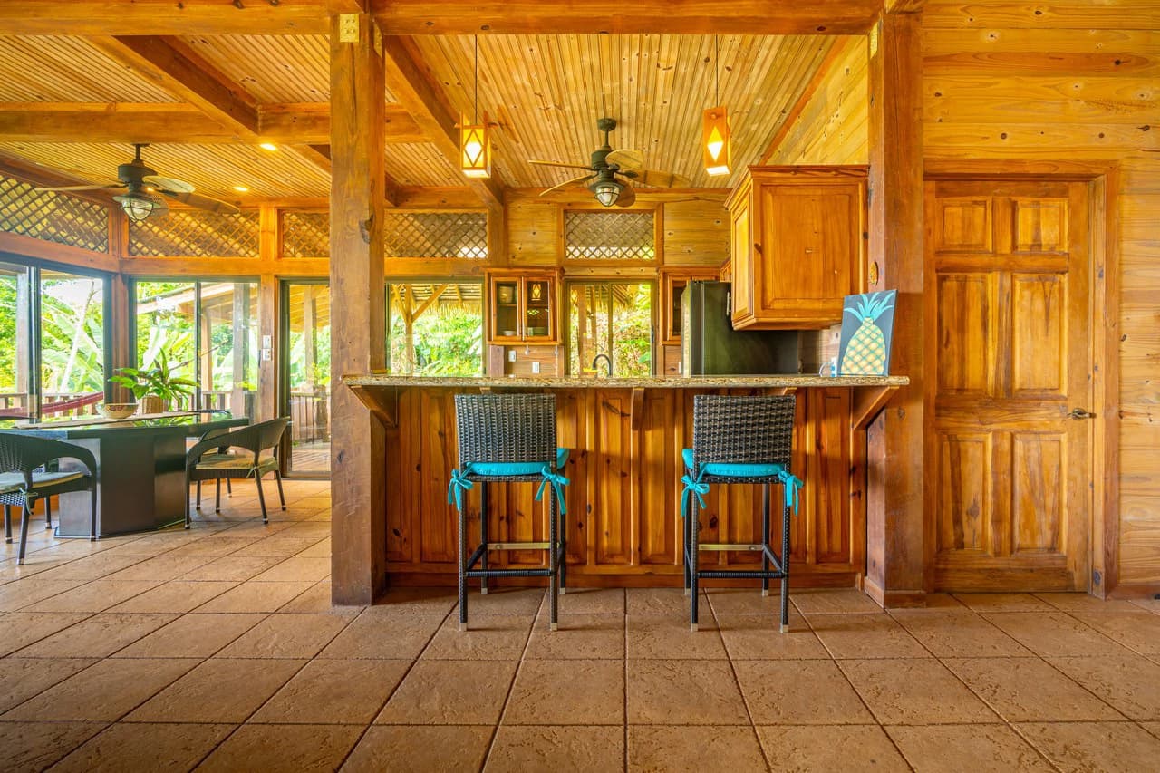 VILLA KRISTINA MARIA - 3.84 ACRES - PERLA DE BALLENA ESTATES: Mountain House For Sale in Bahía Ballena - photo 22