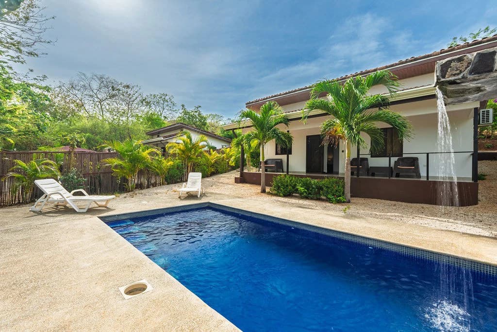 Villa Los Monos: High-Income 9-Unit Rental Property Near Playa Grande - photo 67