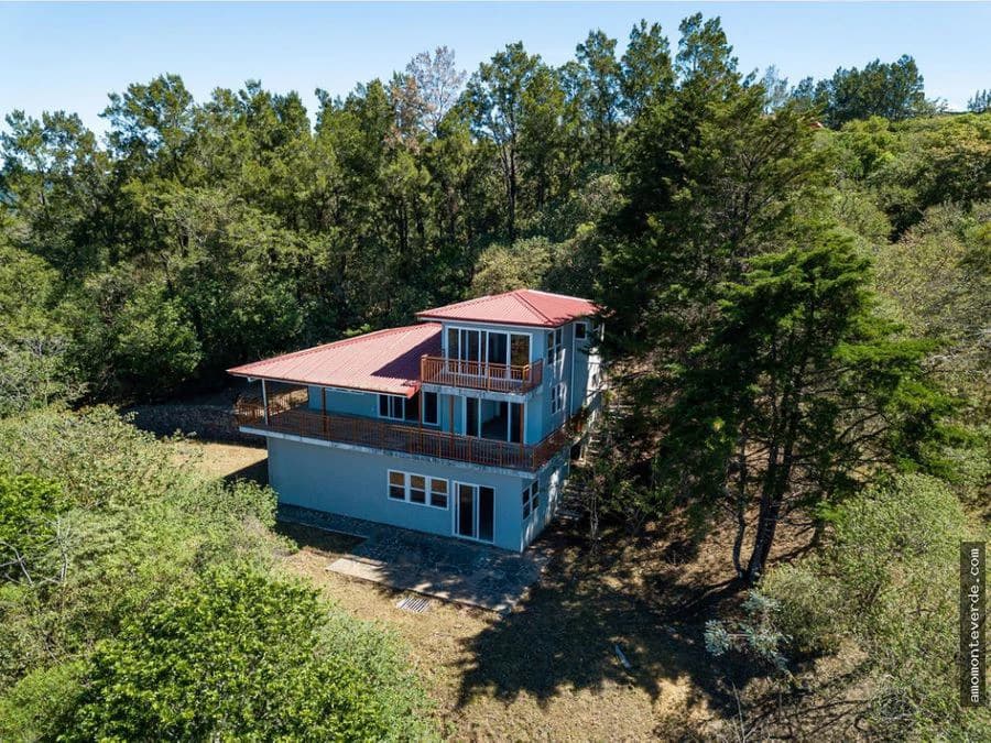 5-Acre Property with 2 Houses and Stunning Nicoya Gulf Views CE0324: 5-Acre Monteverde Retreat with Two Homes and Stunning Gulf of Nicoya Views – Ideal for Eco-Projects or Private Living - photo 2