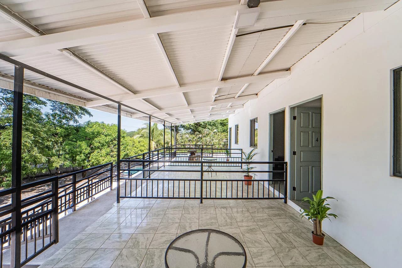 Cantarana Studios: Multiunit Property with tons of Potential - photo 6