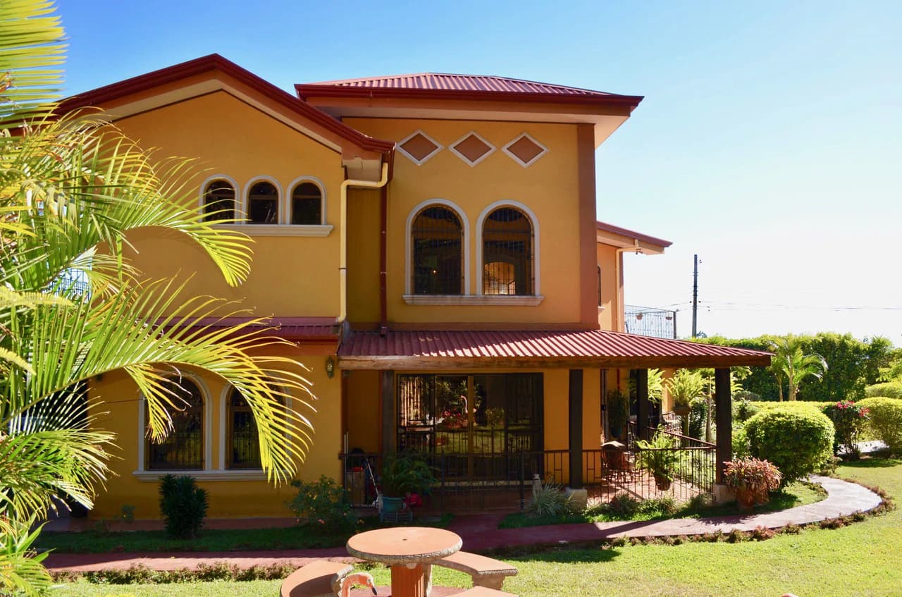 Countryside and Mountain House For Sale in San pablo - photo 6