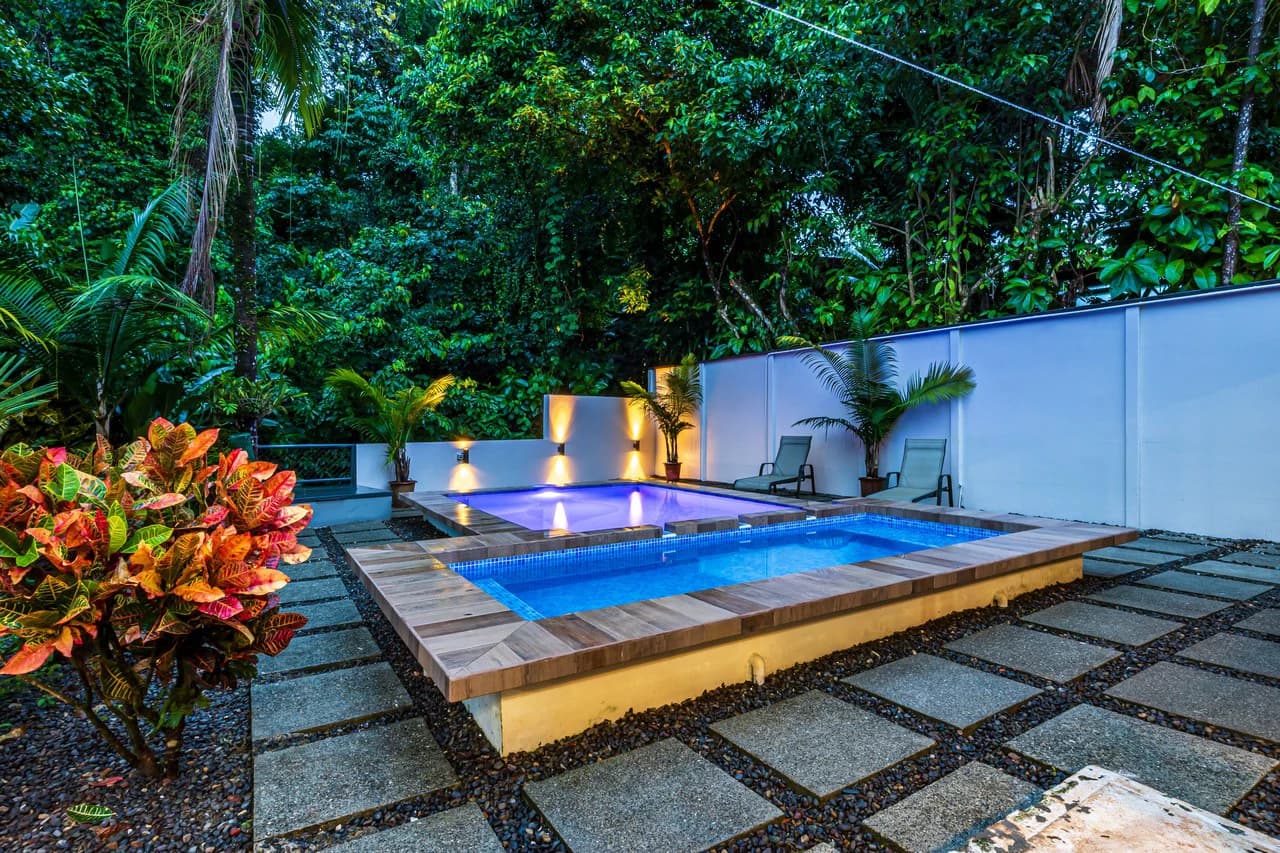 Happy Daze in Uvita: Commercial Building Opportunity in the Heart of Uvita. On Creek with Beautiful Jungle View - photo 14