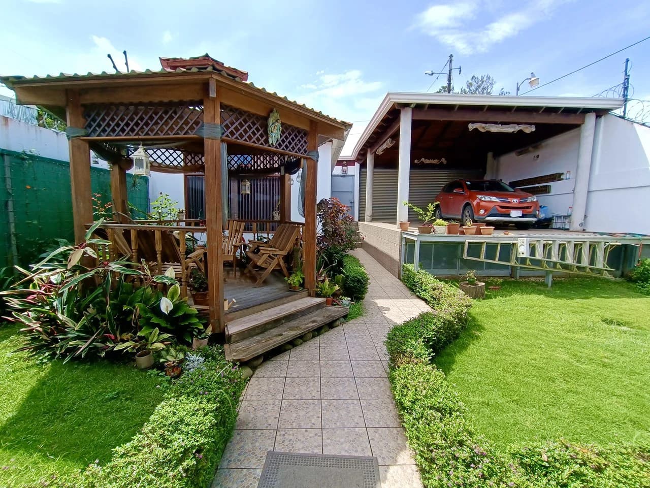 Beautiful one story house in San Luis, Santo Domingo, Costa Rica - photo 2