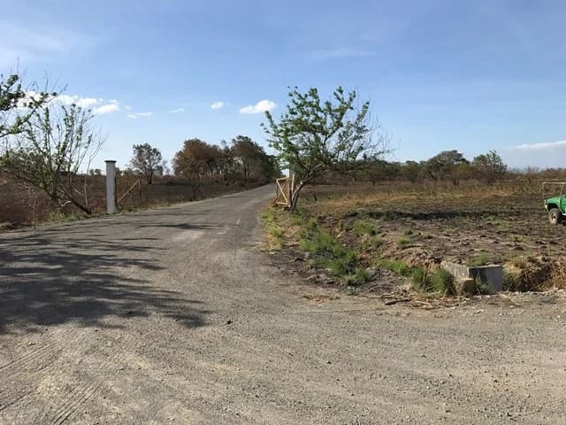 Property just in front of the NYA project Price $ 80 m² - photo 6