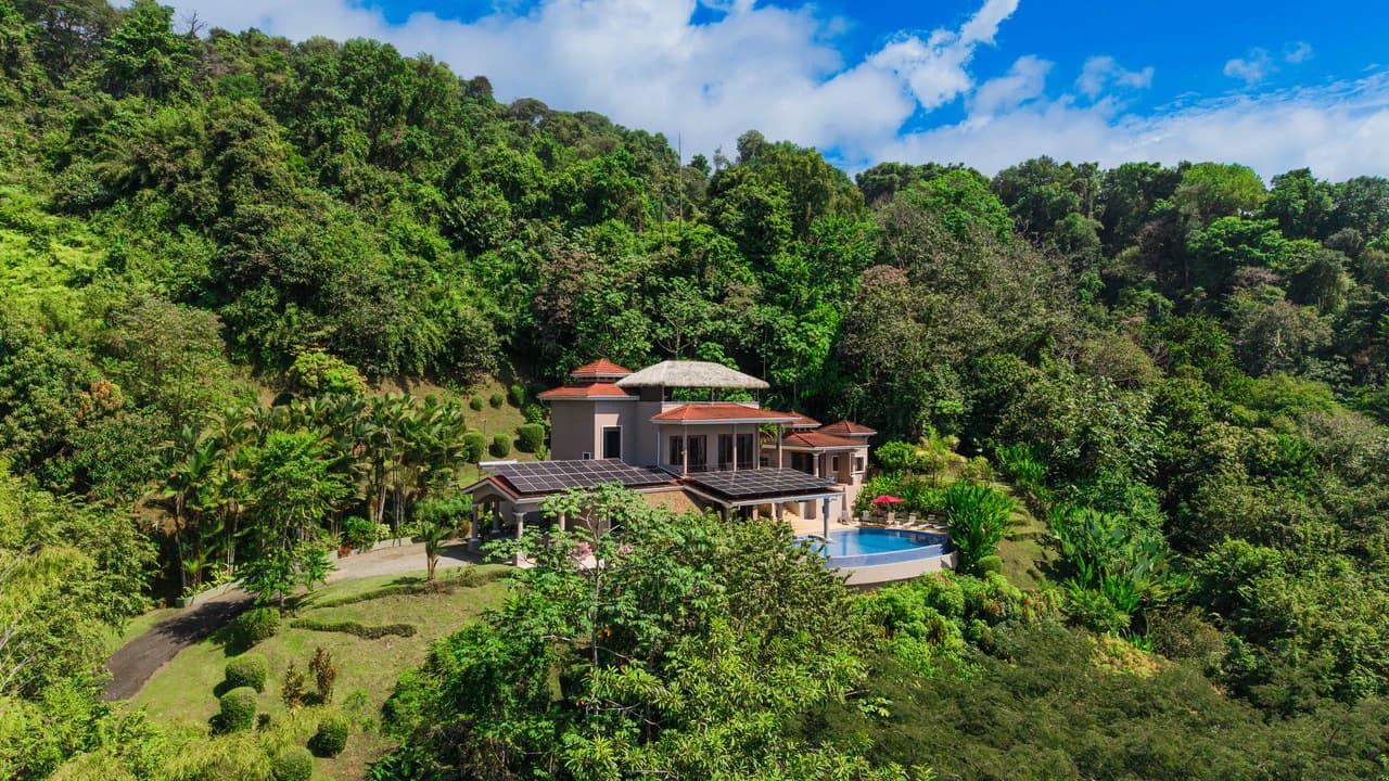 Ocean View Luxury Estate with An Incredible Location in Dominical - photo 4