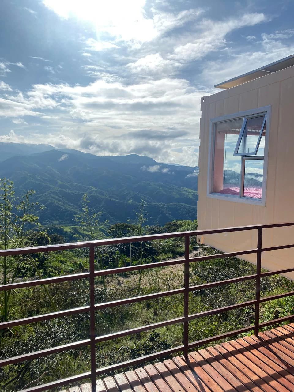 Ecofriendly container home, top views of La Lindora Monteverde LN0525: Elevated Eco-Luxury: Off-Grid Container Home with Panoramic Forest Views in Monteverde, La Lindora. - photo 11