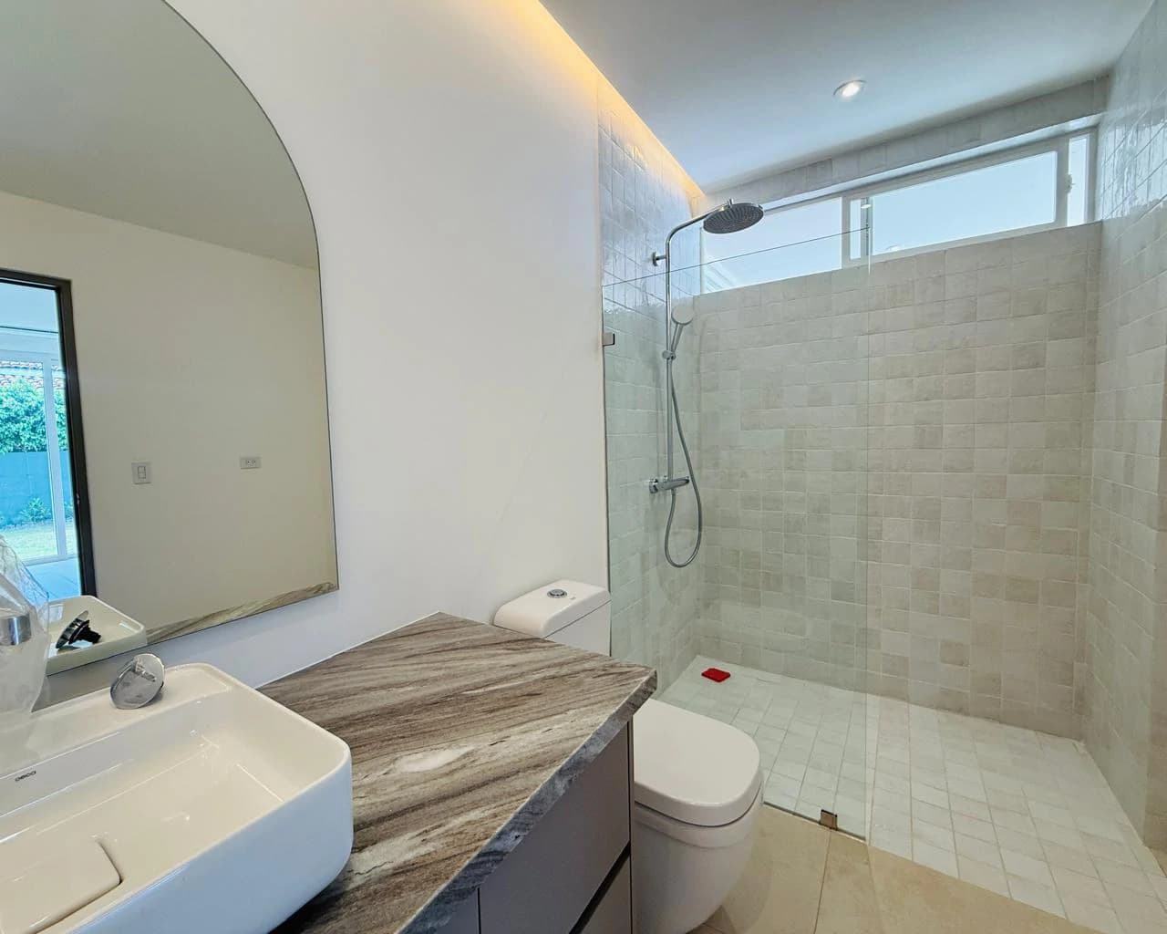 One-Story House with Pool for Sale in Bosques de Lindora Condominium - photo 12