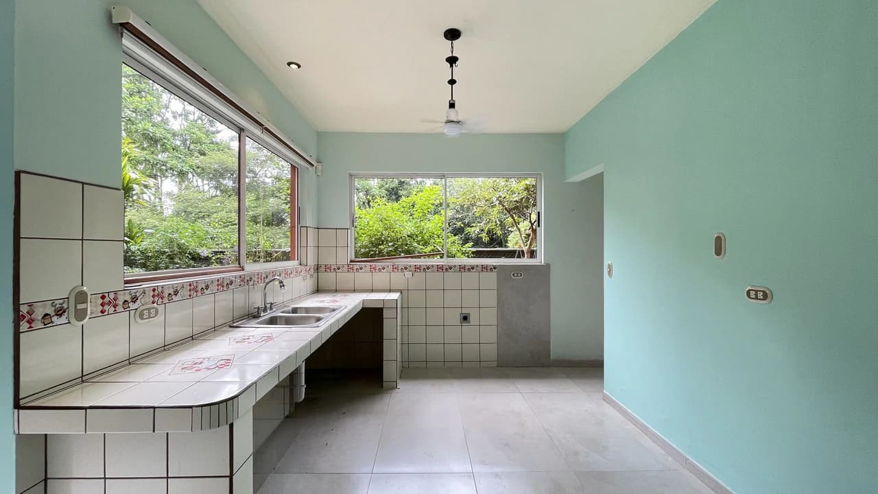 Two-Story House for Sale in Grecia, Alajuela - photo 5