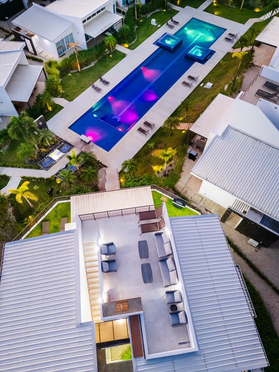The Enclave: Ultra-Modern 5 Bedroom Villa Located Minutes From the Beach! - photo 40