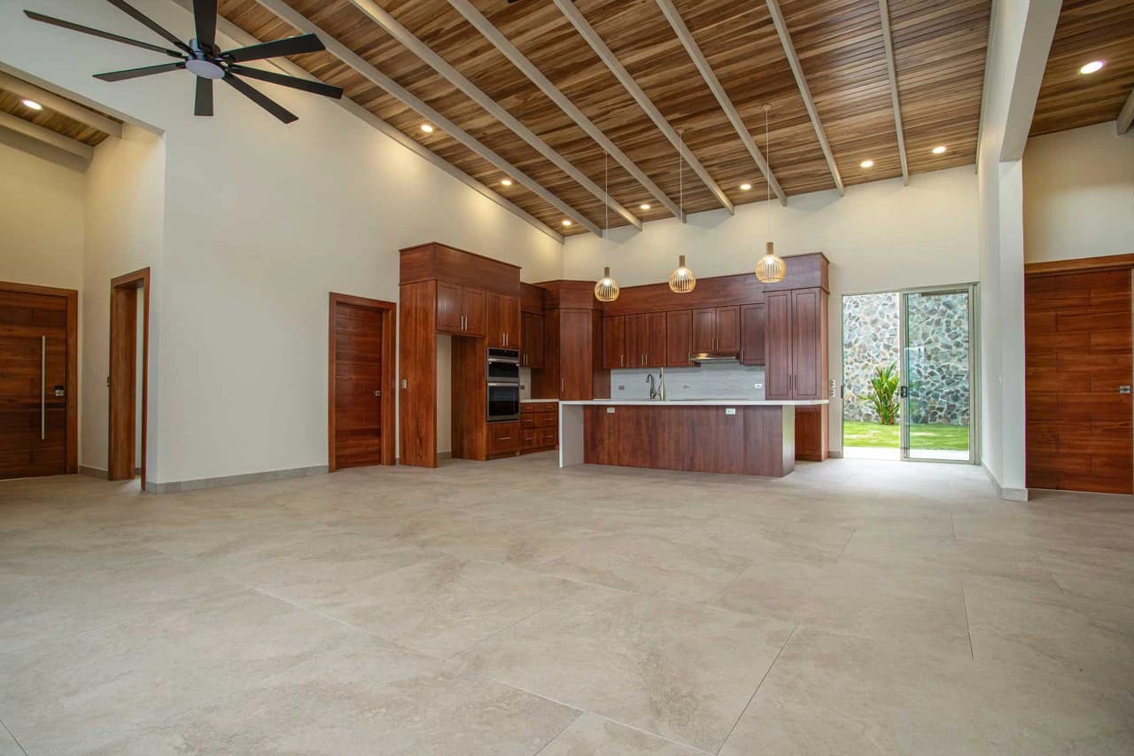 New Contemporary Home with Infinity Pool for Sale in Atenas, Costa Rica - photo 14