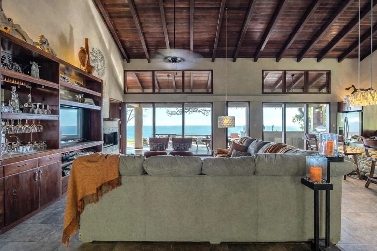 4.6 ACRES – 4 Bedroom Ultra-Private Oceanview Luxury Estate Surrounded by Rainforest!!! - photo 43